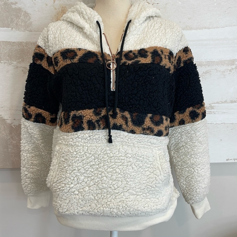 Animal Print Color Block 1/4 zip hooded sherpa by RD Style size M